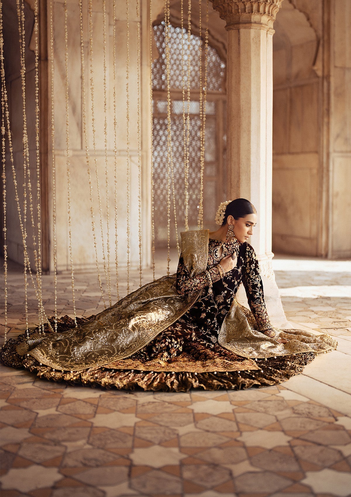 Aik Atelier | Dastoor Velvet 24 | DASTOOR - LOOK 09 - Ladies Clothes - Maria Faisal