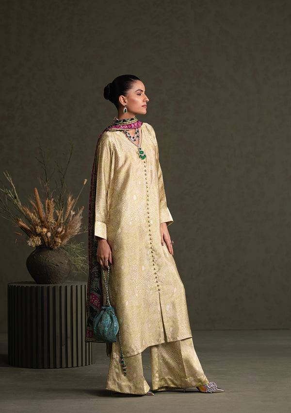 Aik Atelier | Miss Aik Ready to Wear 25 | Look 01 by Maria Faisal - Registered Vendor of : Aik Atelier - type : Ladies Clothes - 100% original wedding dresses