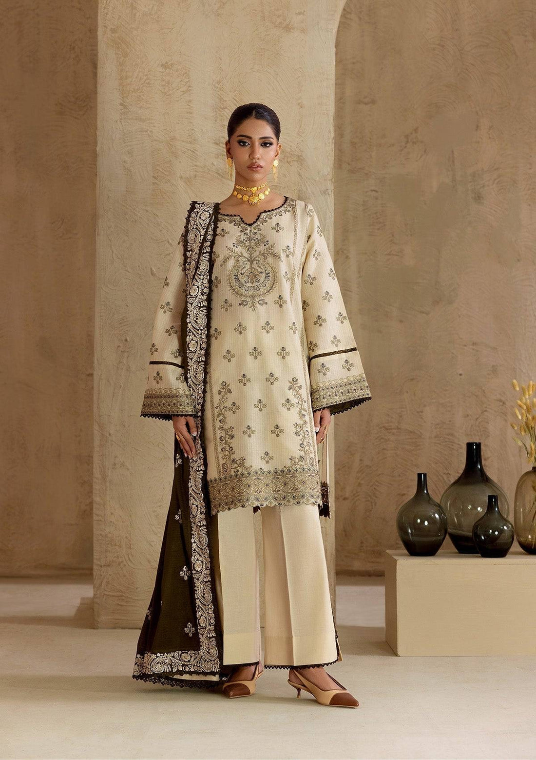 Aik Atelier | RTW 25 | LOOK 02 by Maria Faisal - Registered Vendor of : Aik Atelier - type : Ladies Clothes - 100% original wedding dresses