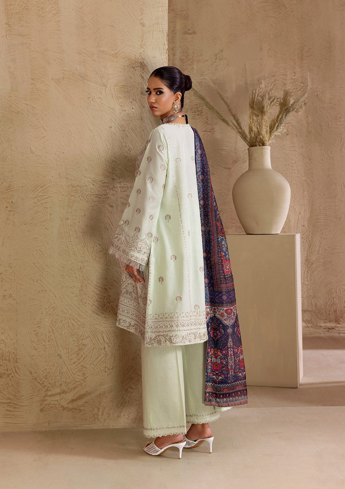 Aik Atelier | RTW 25 | LOOK 10 - Ladies Clothes 