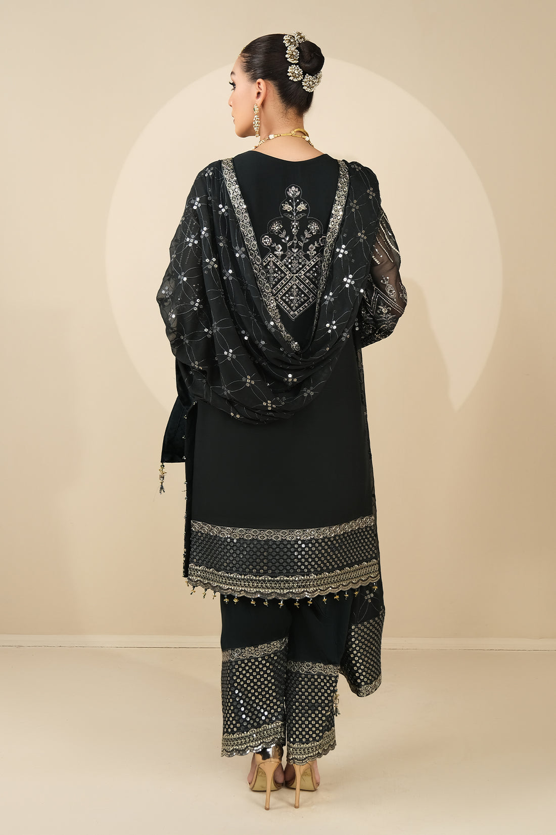 Alizeh | Formals Collection | MINERVA UF-V03D04