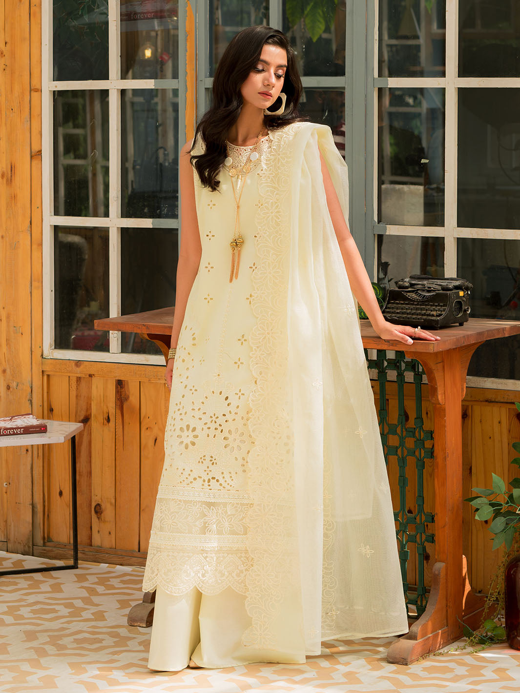 Mahnur | Bella Lawn 24 | BL - 09 - Ladies Clothes 