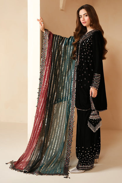 Jazmin | Velvet Edit 24 | Velvet Formal VF-2037 - Ladies Clothes - Maria Faisal