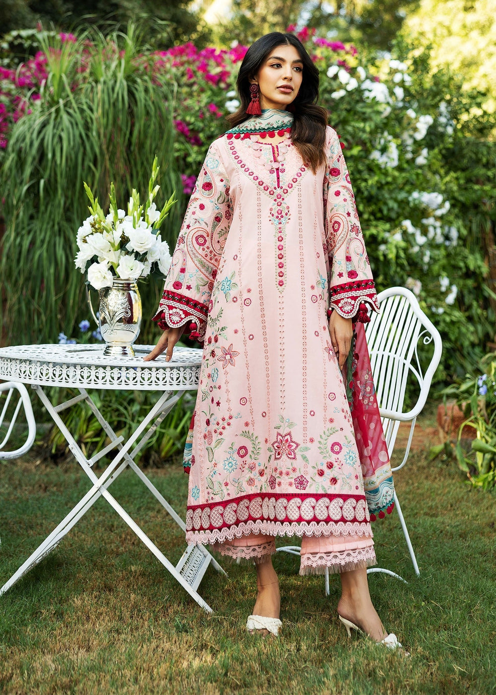 Sadaf Fawad Khan | Siraa Lawn 25 | PAISLEY GARDEN - B by Maria Faisal - Registered Vendor of : Sadaf Fawad Khan - type : Ladies Clothes - 100% original wedding dresses