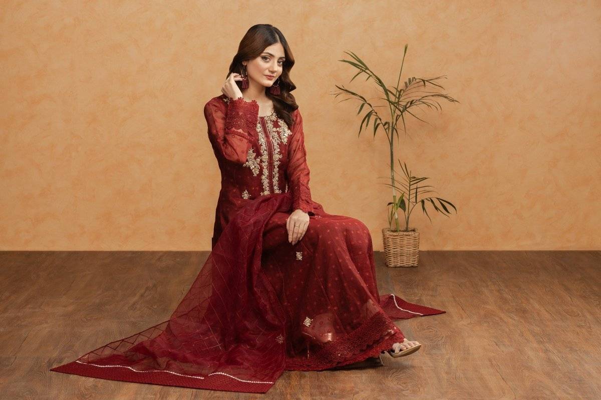 Panache | Pret | Crown by Maria Faisal - Registered Vendor of : Panache By Mona - type : Ladies Clothes - 100% original wedding dresses