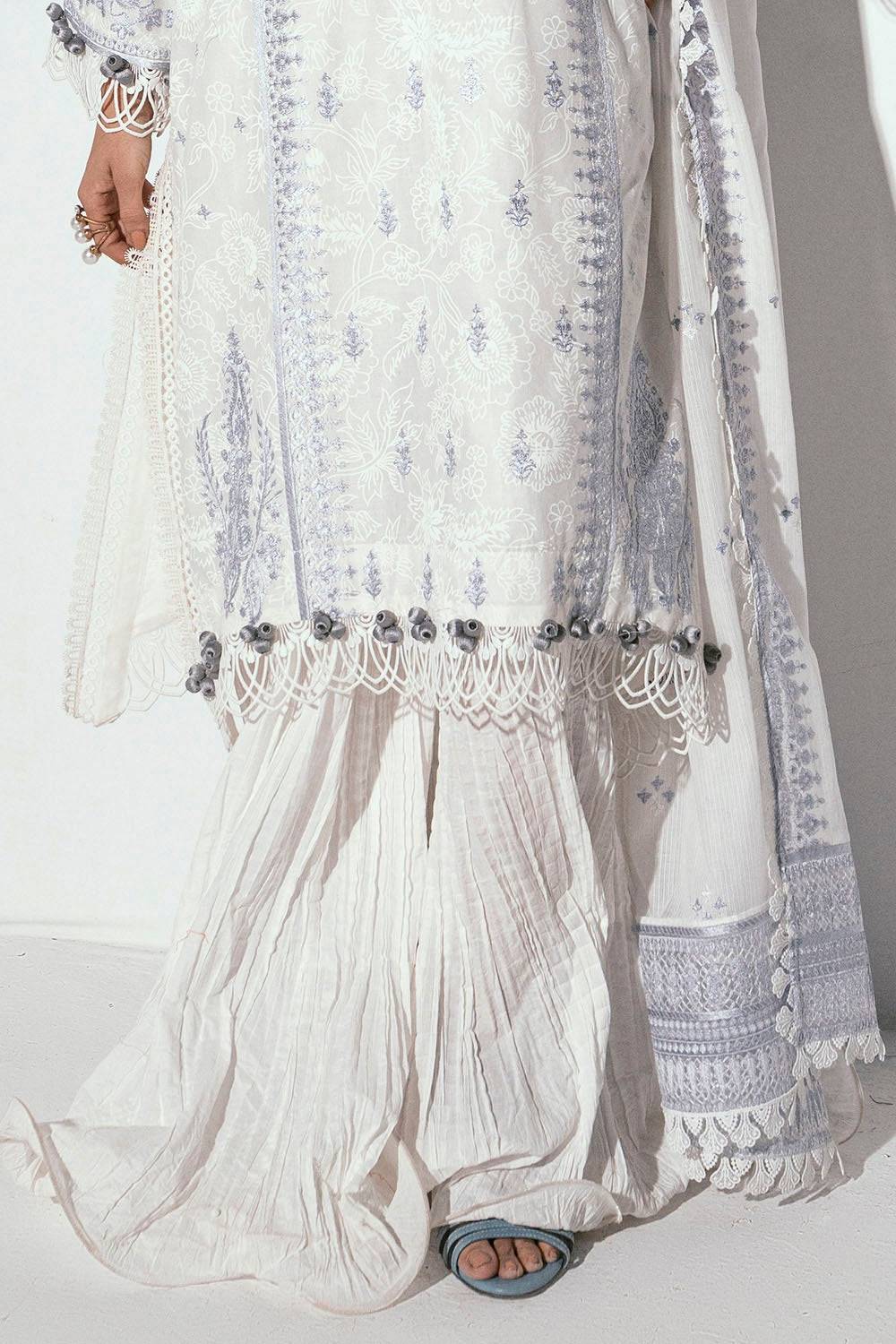 Gul Ahmed | Gul Nilofer 25 | DN-42050 by Maria Faisal - Registered Vendor of : Gul Ahmed - type : Ladies Clothes - 100% original wedding dresses