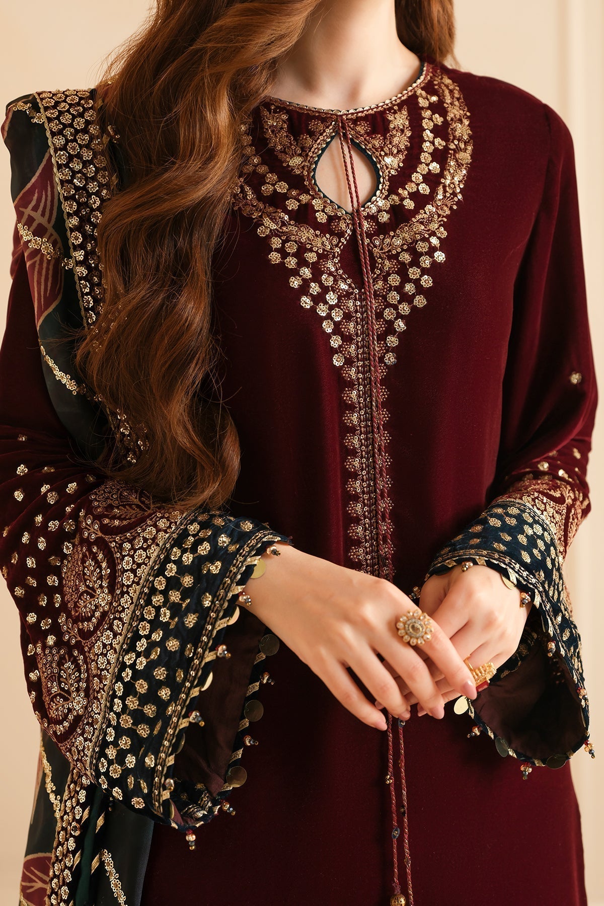 Jazmin | Velvet Edit 24 | Velvet Formal VF-2038 - Ladies Clothes - Maria Faisal