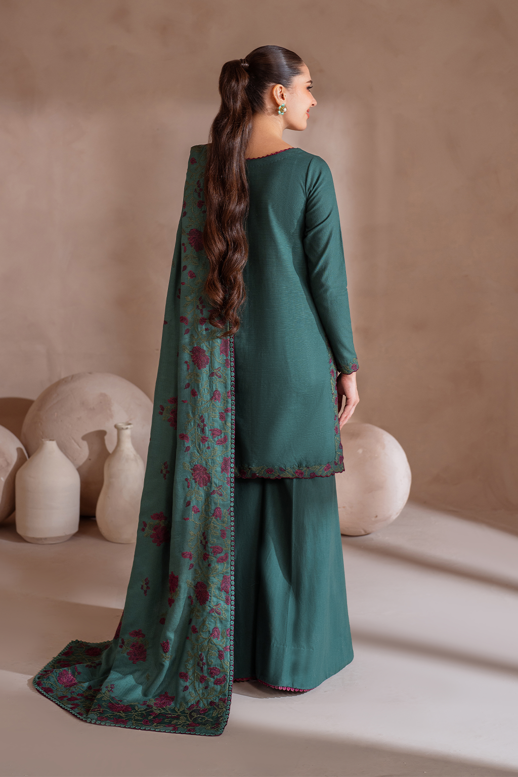 Iznik | Exclusive Winter | UE-370 - Ladies Clothes - Maria Faisal