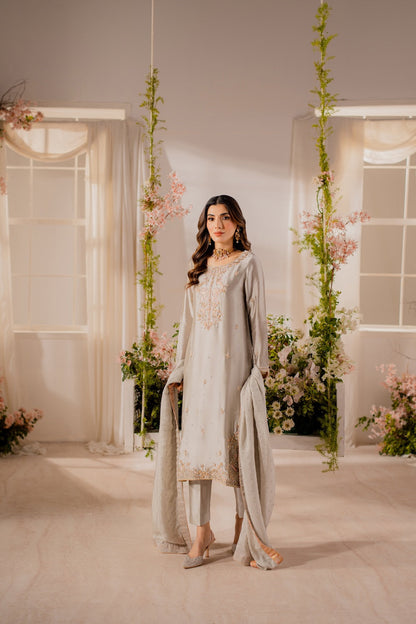 Vintage | Shehnayi Formals | Mahzeb - Ladies Clothes - Maria Faisal