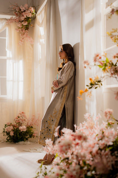 Vintage | Shehnayi Formals | Fia - Ladies Clothes - Maria Faisal