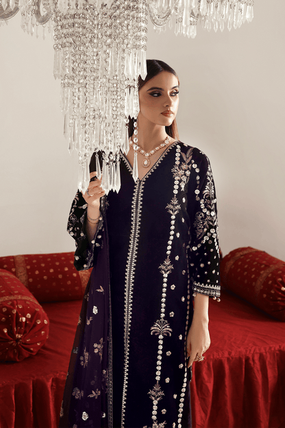 Emaan Adeel | Zarposh Velvet 25 | DILNAR - Formal Wear - available at Maria Faisal in UK and USA