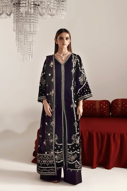 Emaan Adeel | Zarposh Velvet 25 | DILNAR - Formal Wear - available at Maria Faisal in UK and USA