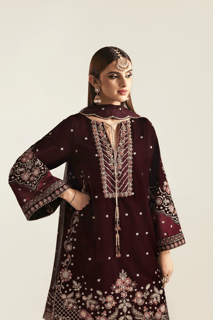 Emaan Adeel | Zarposh Velvet 25 | KANWAL - Formal Wear - available at Maria Faisal in UK and USA