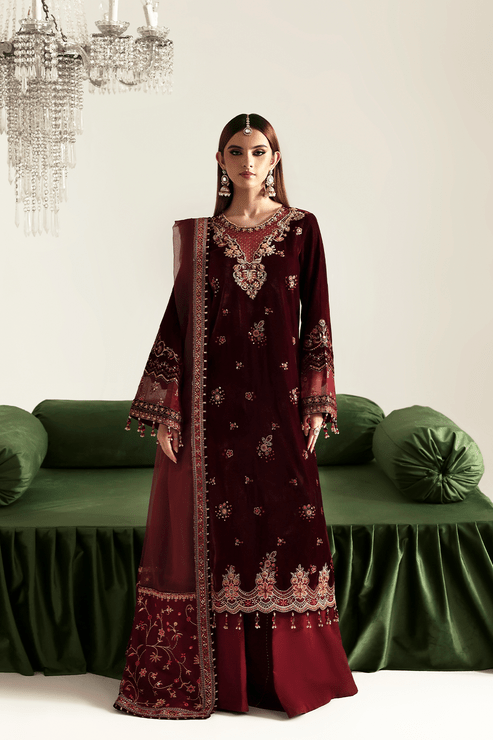 Emaan Adeel | Zarposh Velvet 25 | NADIRA - Formal Wear - available at Maria Faisal in UK and USA