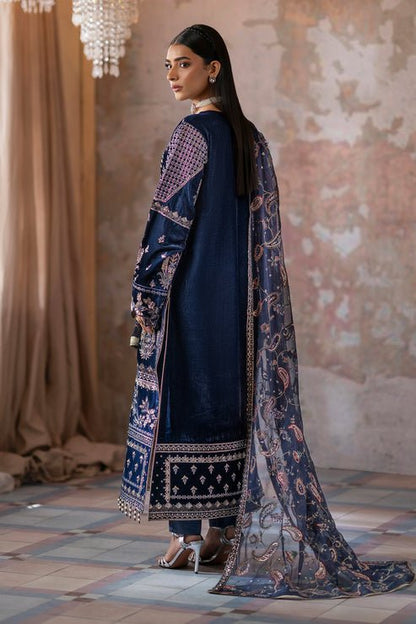 Emaan Adeel | Zarposh Velvet 25 | Roshni - Formal Wear - available at Maria Faisal in UK and USA