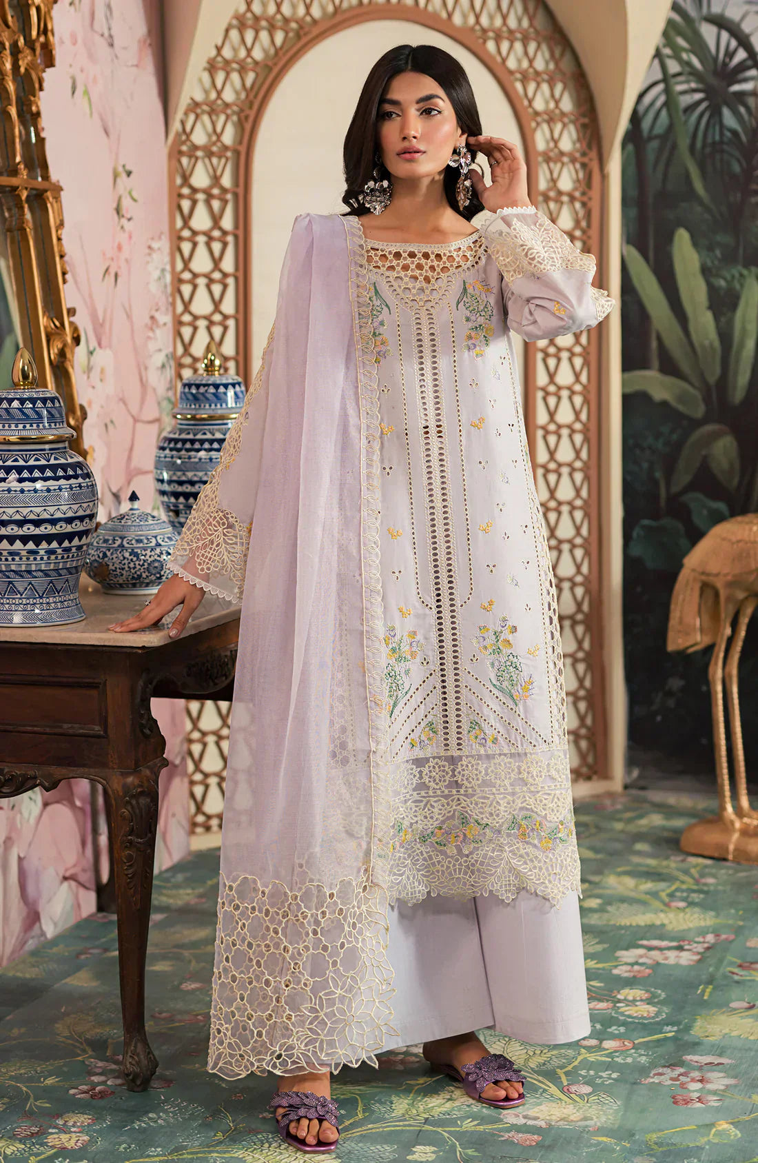 Emaan Adeel | Ayra Luxury Lawn 24 | AR-10