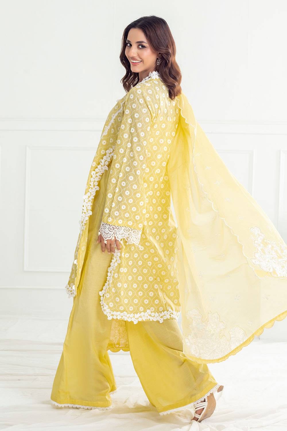 Gul Ahmed | Festive Capsule 25 | 52001 by Maria Faisal - Registered Vendor of : Gul Ahmed - type : Ladies Clothes - 100% original wedding dresses