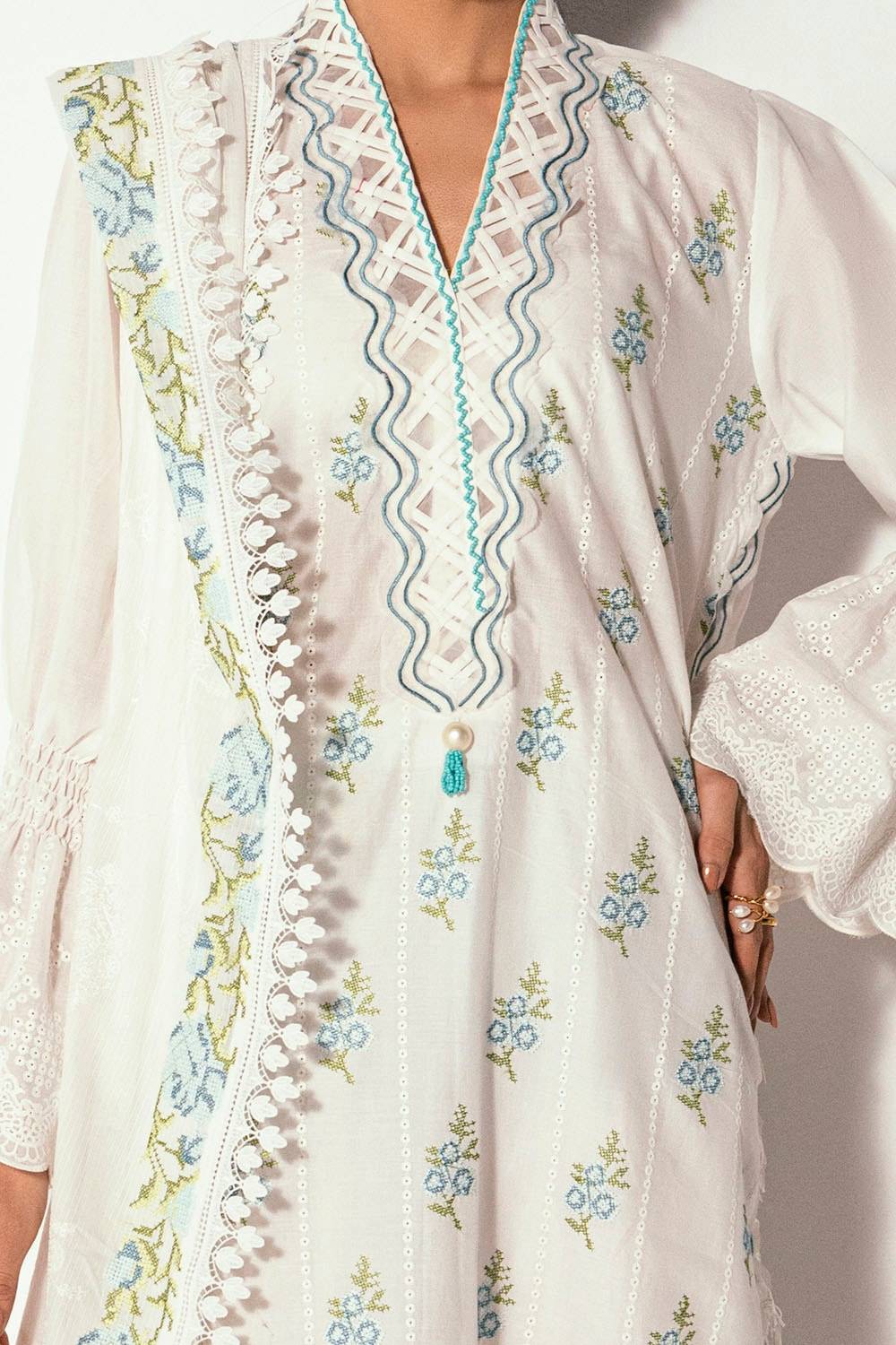 Gul Ahmed | Gul Nilofer 25 | DN-52032 by Maria Faisal - Registered Vendor of : Gul Ahmed - type : Ladies Clothes - 100% original wedding dresses