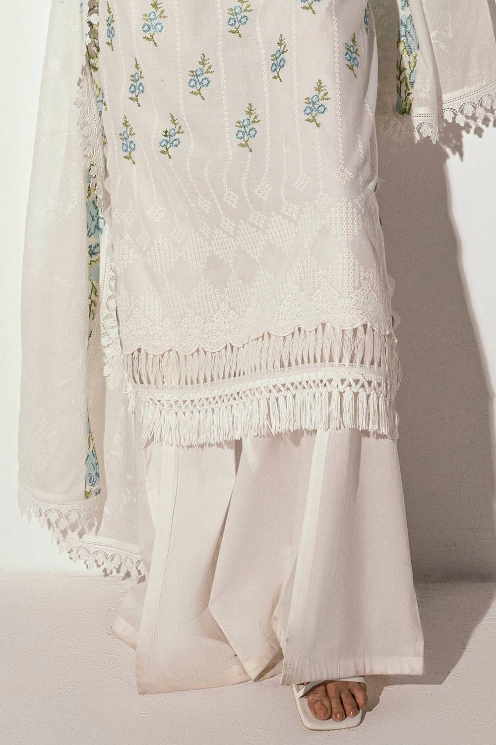 Gul Ahmed | Gul Nilofer 25 | DN-52032 by Maria Faisal - Registered Vendor of : Gul Ahmed - type : Ladies Clothes - 100% original wedding dresses