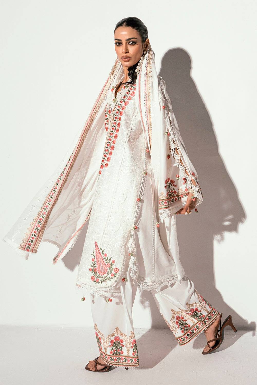 Gul Ahmed | Gul Nilofer 25 | DN-52006 by Maria Faisal - Registered Vendor of : Gul Ahmed - type : Ladies Clothes - 100% original wedding dresses