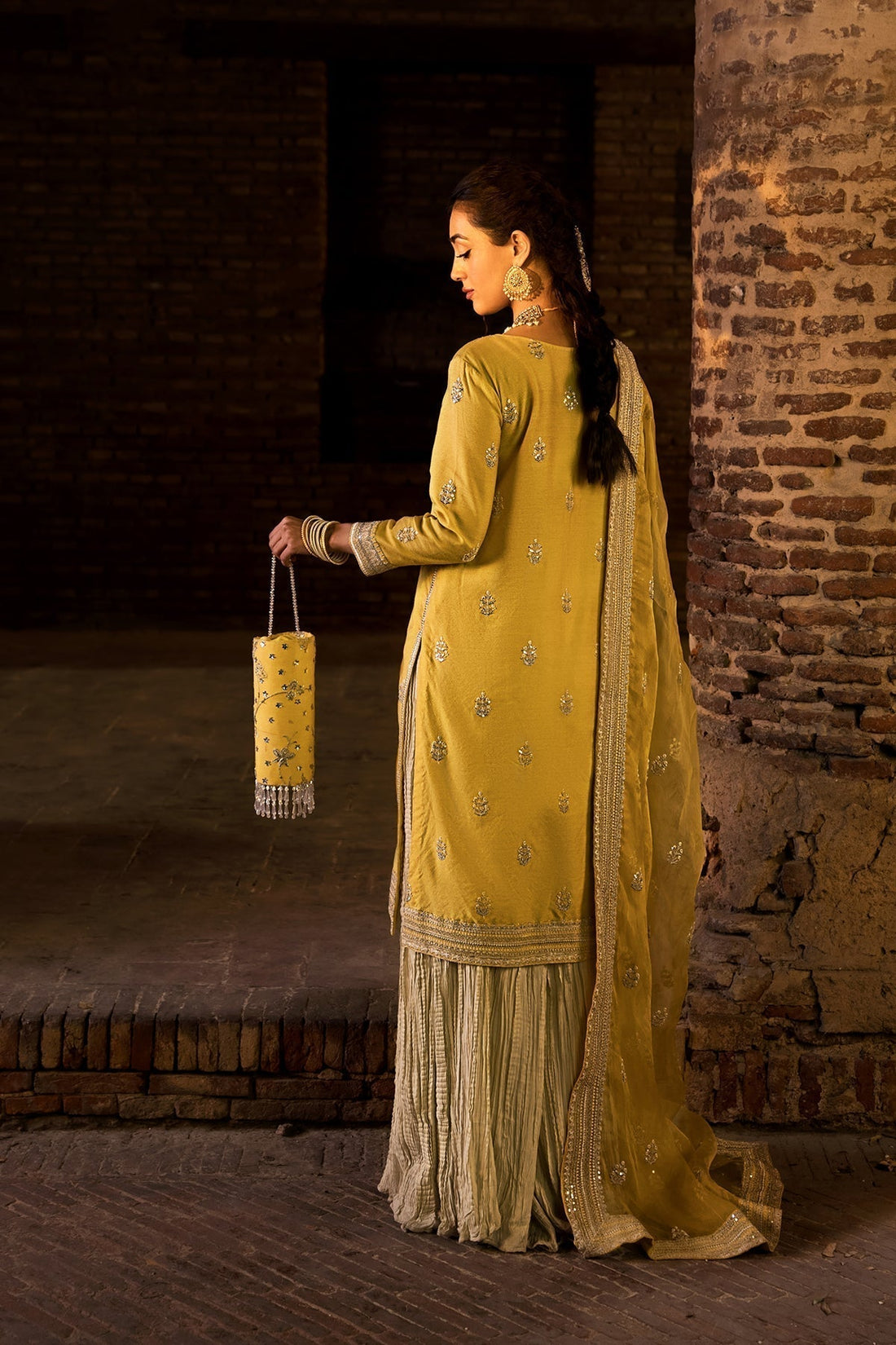 Erum Khan | Shezadian Luxe Formals | DIL ARAA - Waniyas