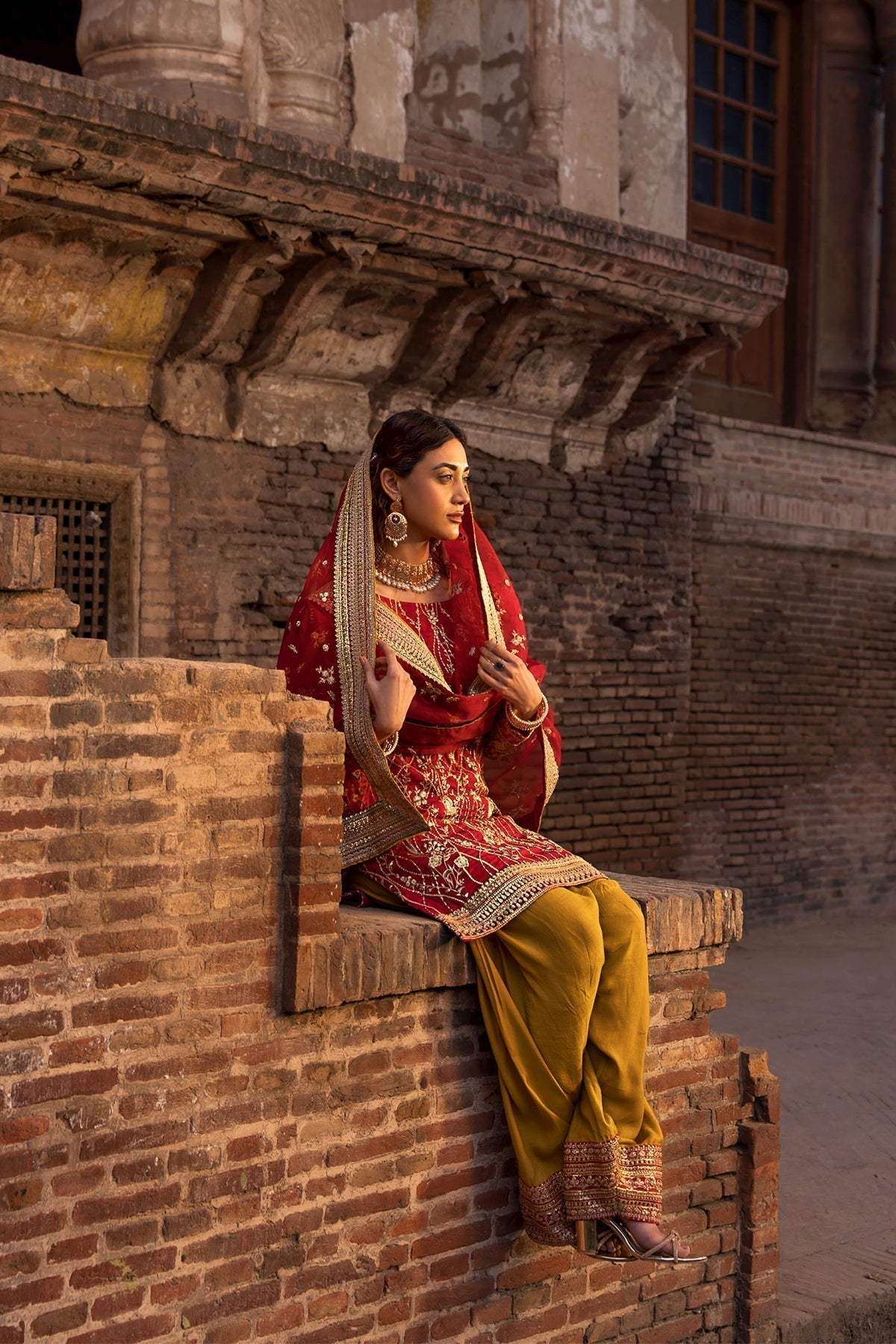 Erum Khan | Shezadian Luxe Formals | CHAND BAI - Waniyas
