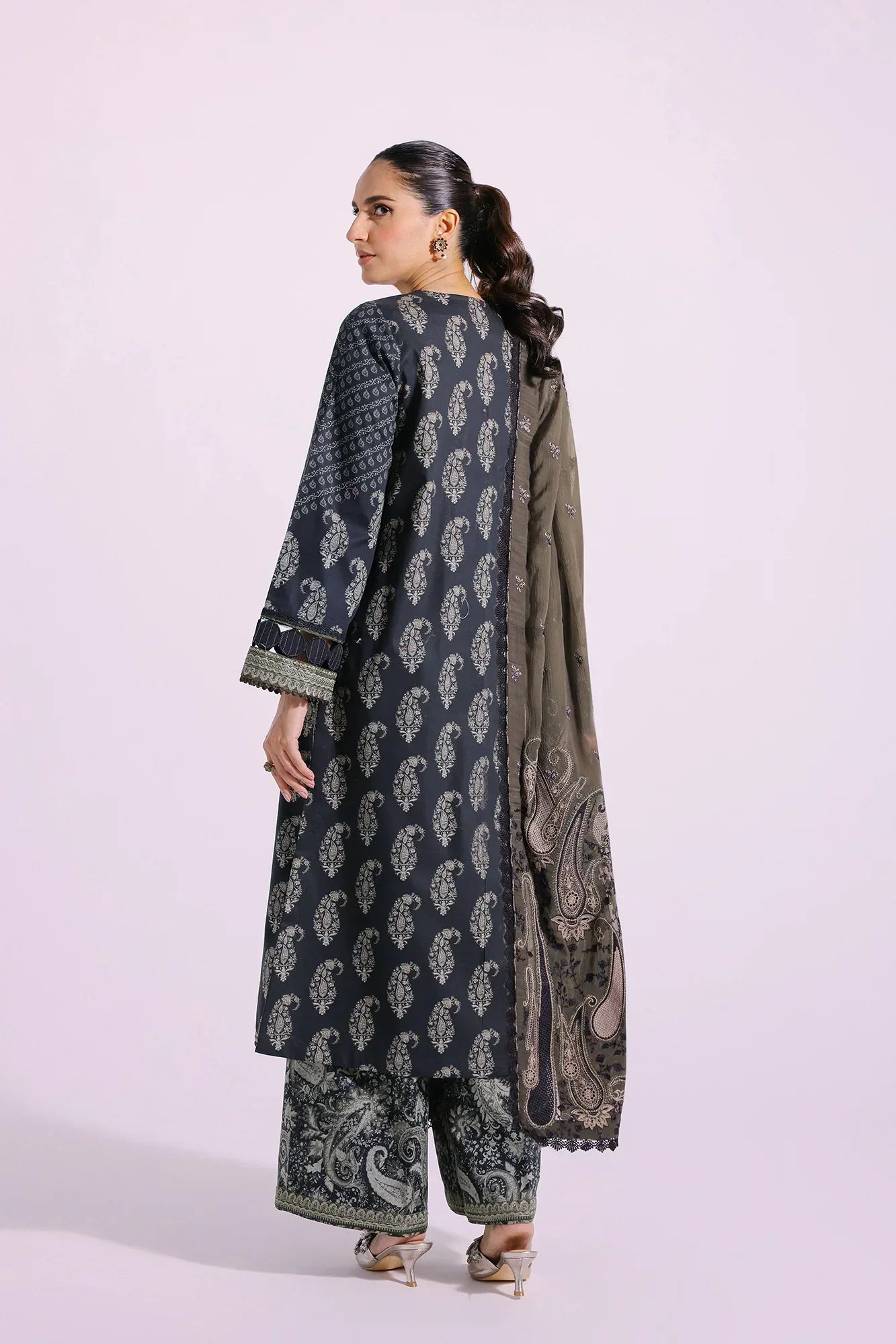 Ethnic | Rozana Collection SS 24 | E0405/203/116 - Ladies Clothes - Maria Faisal