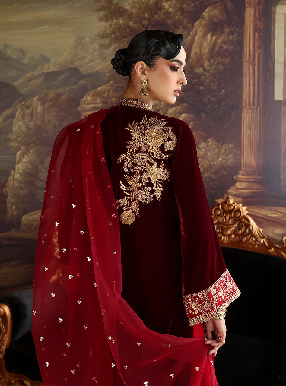 Zainab Chottani | Velura Velvet Edit 25 | Nur Long Shirt - Formal Dress - available at Maria Faisal in UK and USA.