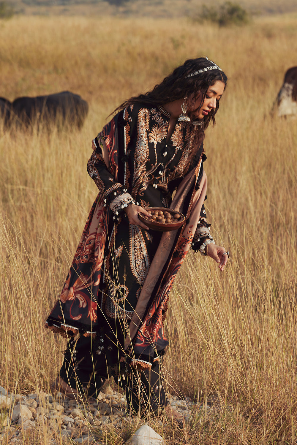 MAHTAAB-SRW25-01 – authentic Pakistani dress from the Winter Khaddar 25 collection for women in the UK