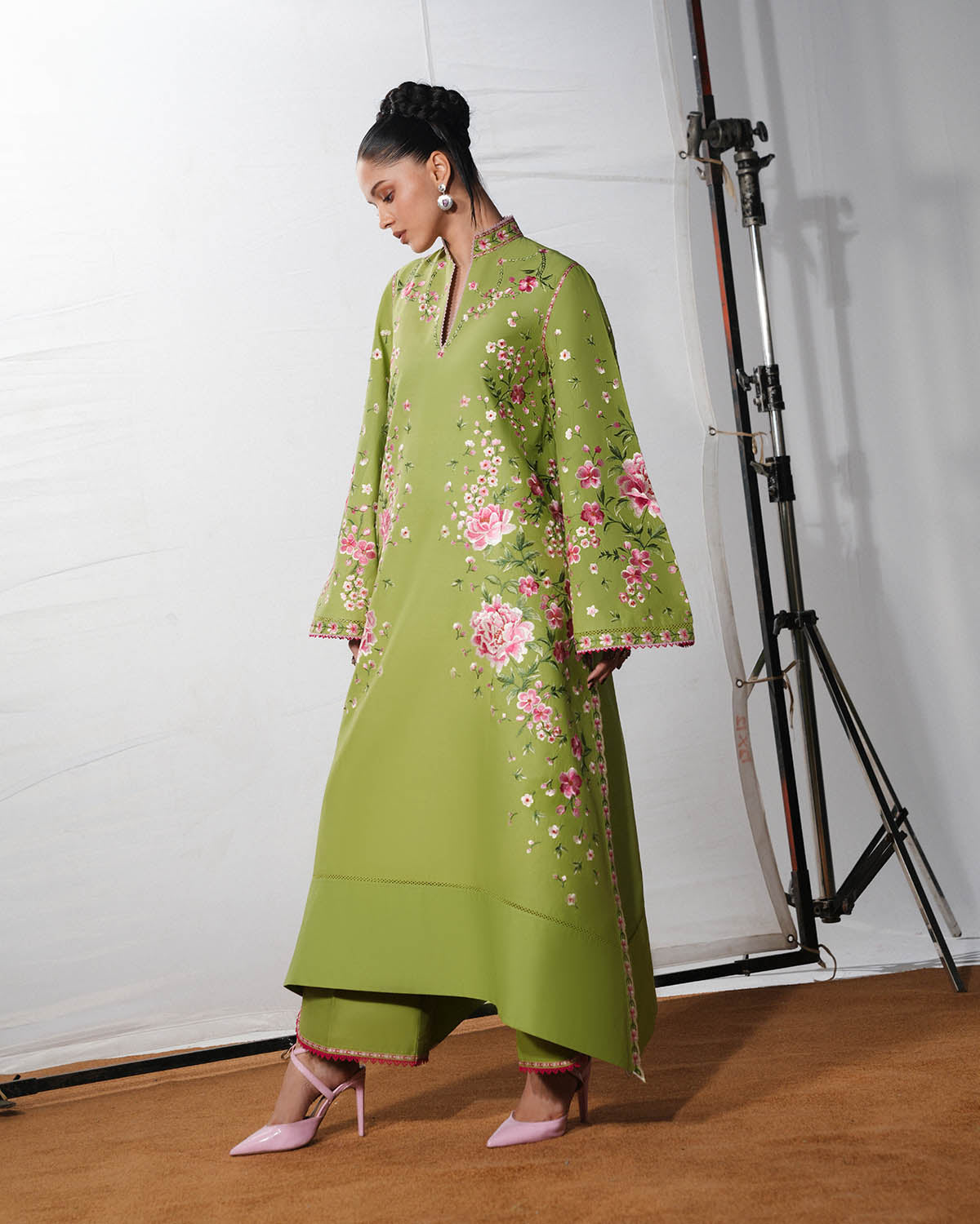 Jugnu Lahore | The Reserved View SS Edit | Chaman - Dress - available at Maria Faisal in UK and USA.