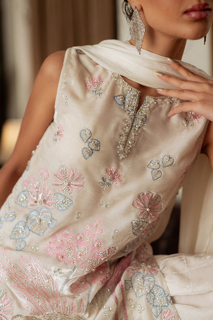 Saira Rizwan | Velvet Pret 25 | NARGIS-SRVP25-07 - Formal Dress - available at Maria Faisal in UK and USA.