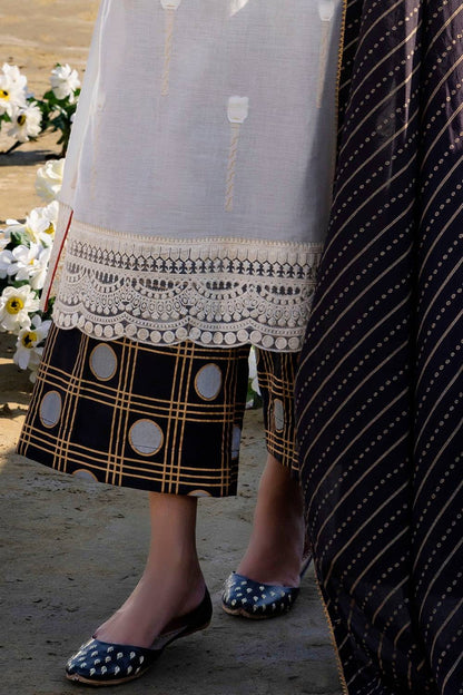 Gul Ahmed | Taara 25 | MJ-42052 by Maria Faisal - Registered Vendor of : Gul Ahmed - type : Ladies Clothes - 100% original wedding dresses