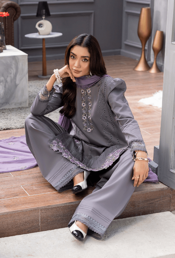 Humdum | Fareesha 26 | D05 - is Lavender Grey dress from Humdum - Ladies Clothes - Maria Faisal
