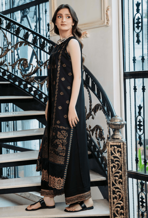 Humdum | Serene 26 | D03 - is Black dress from Humdum - Ladies Clothes - Maria Faisal