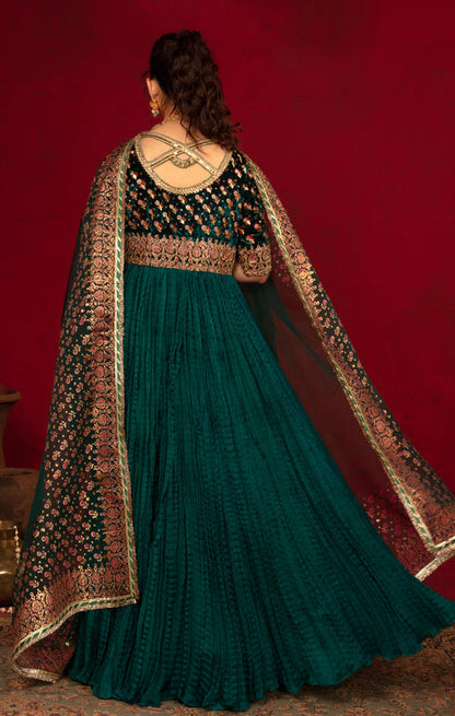 Maya | Raazi Velvet 24 | DILAAB - Ladies Clothes - Maria Faisal
