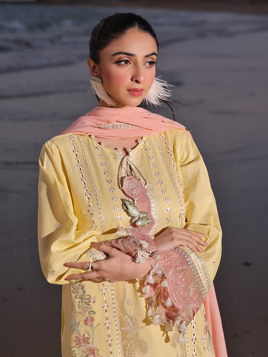 Izel | Saahil Signature Lawn 24 | MUSHQ - Waniyas