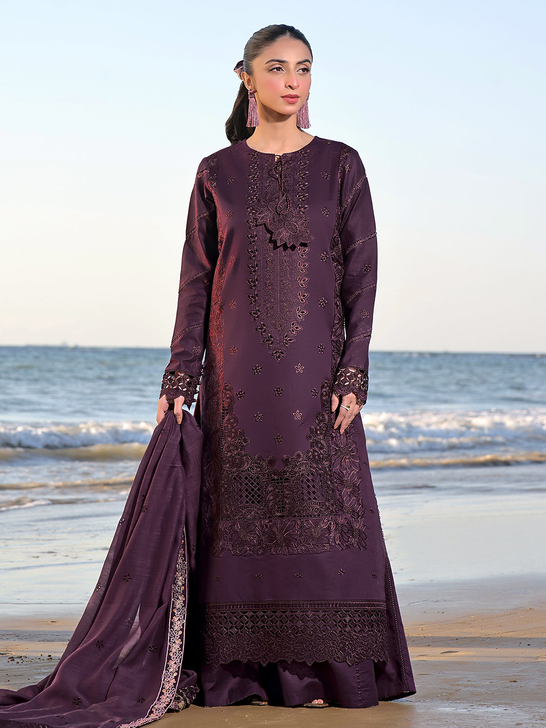 Izel | Saahil Signature Lawn 24 | CAIA - Waniyas