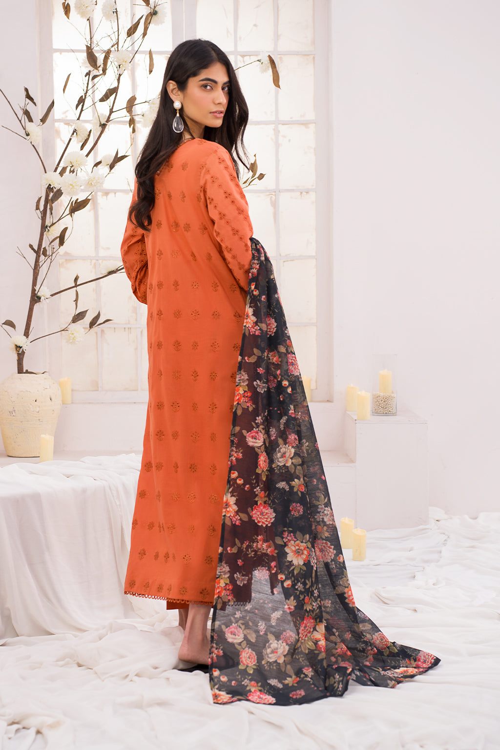 Iznik | Lawnkari 24 | UE-162 LEAFLET - Ladies Clothes - Maria Faisal