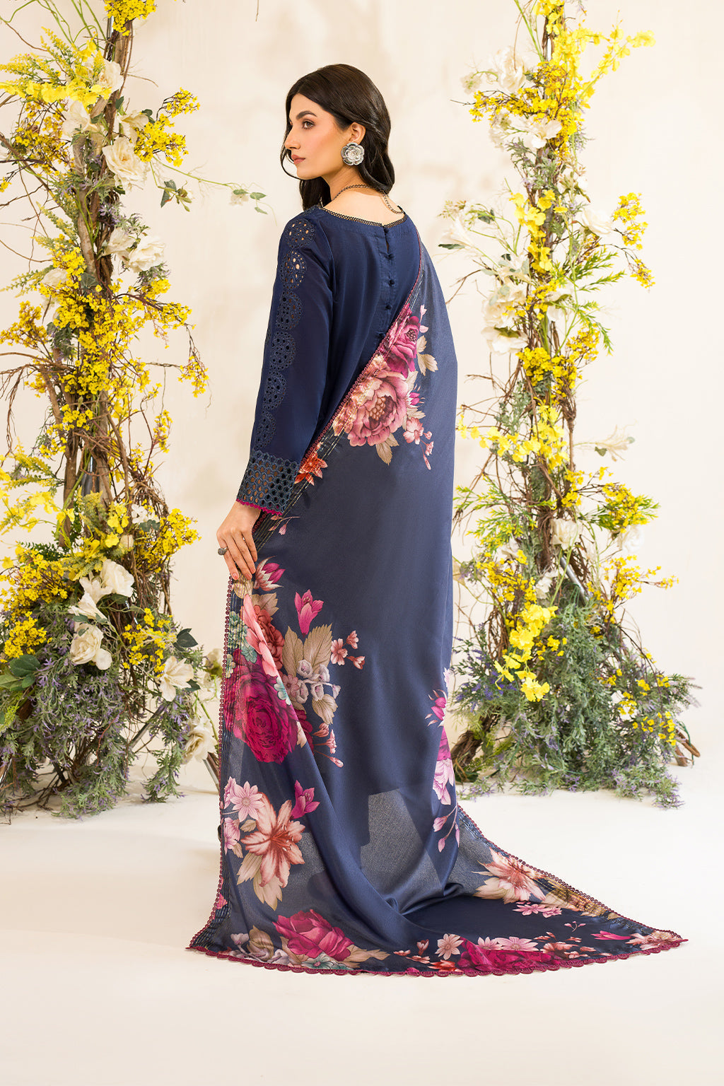 Iznik | Lawnkari 24 | UE-163 BLOOMEASE - Ladies Clothes - Maria Faisal
