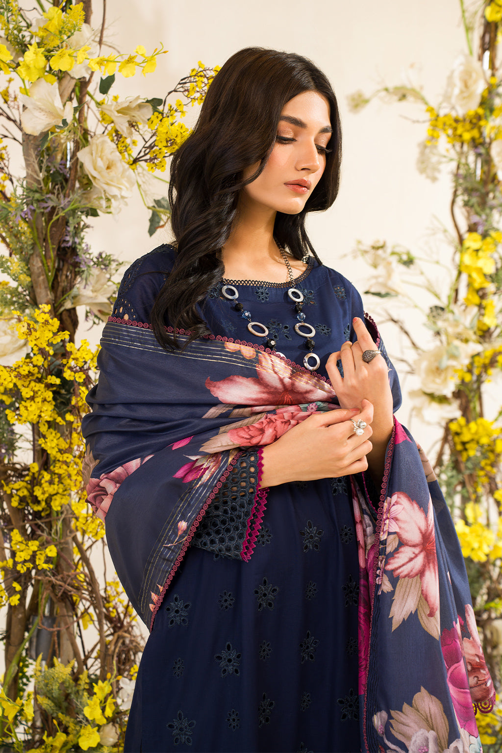 Iznik | Lawnkari 24 | UE-163 BLOOMEASE - Ladies Clothes - Maria Faisal
