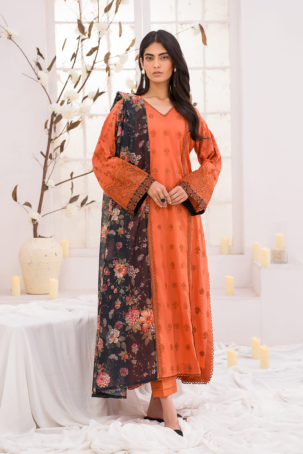 Iznik | Lawnkari 24 | UE-162 LEAFLET - Ladies Clothes - Maria Faisal