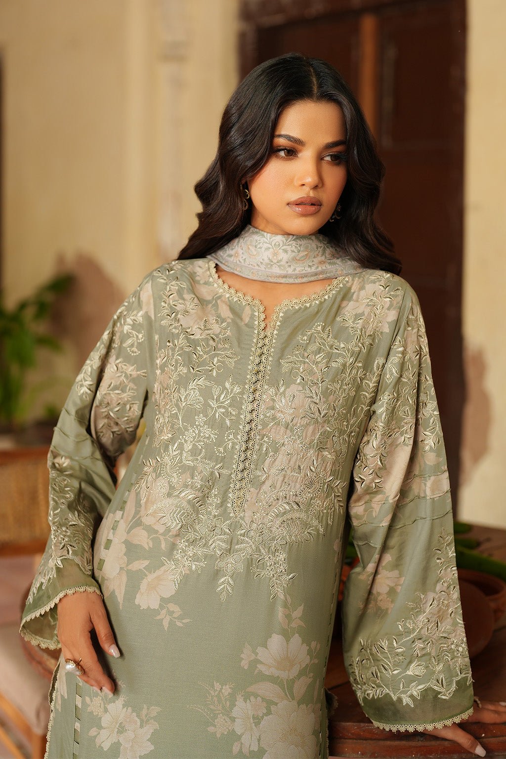 Iznik | Winter 25 | IPF - 08 - is Apple Green dress from Iznik - Ladies Clothes - Maria Faisal