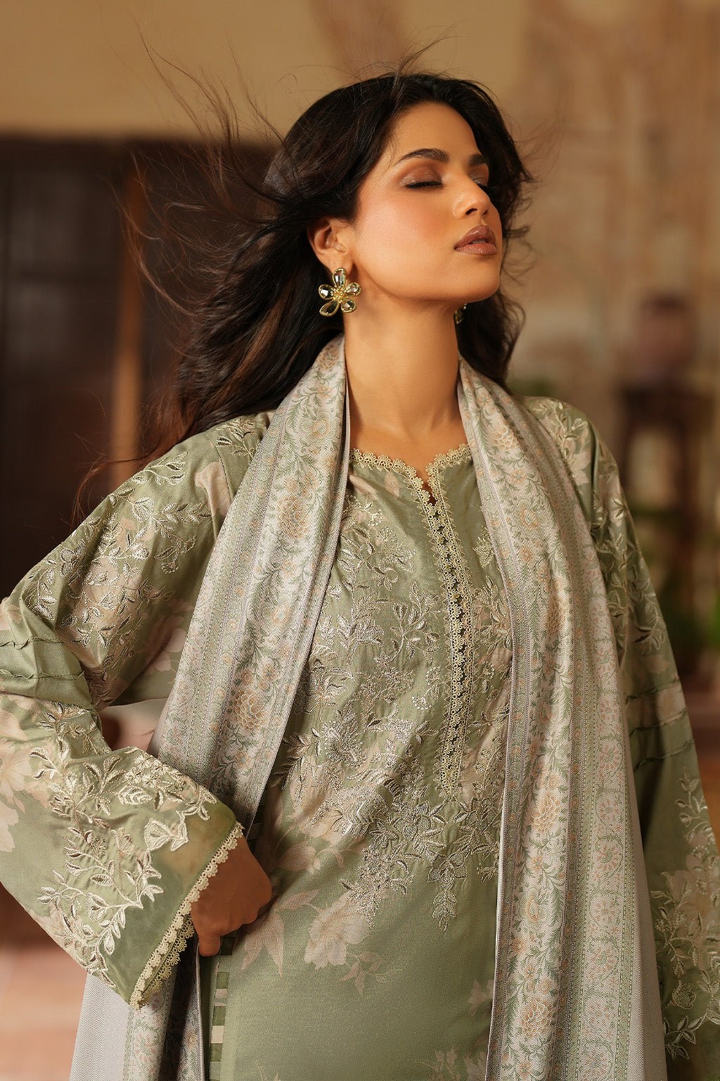Iznik | Winter 25 | IPF - 08 - is Apple Green dress from Iznik - Ladies Clothes - Maria Faisal