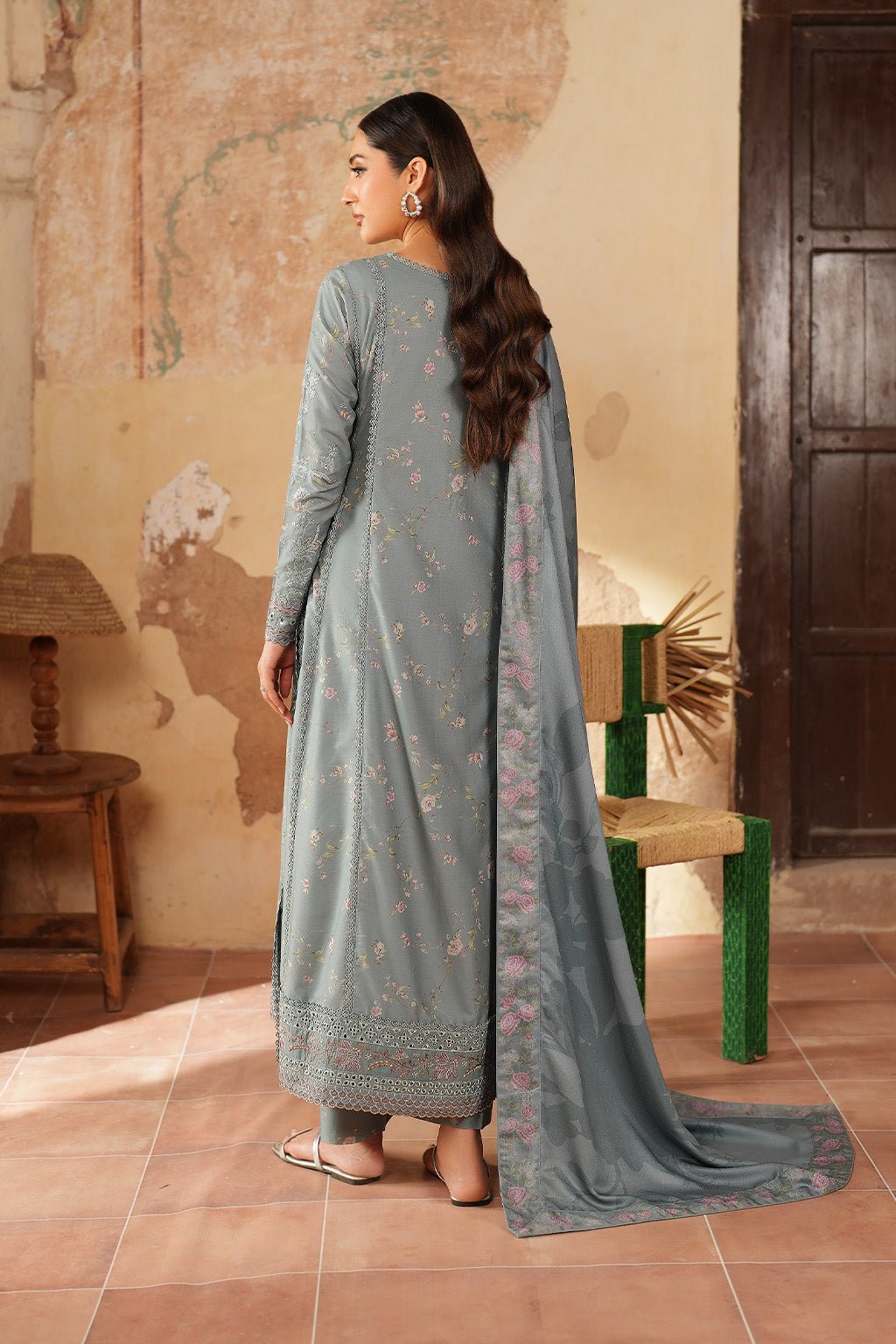 Iznik | Winter 25 | IPF - 10 - is Gray dress from Iznik - Ladies Clothes - Maria Faisal