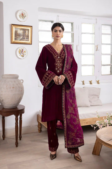 Iznik | Festive Velvet 23 | IV-31 SHIRIN