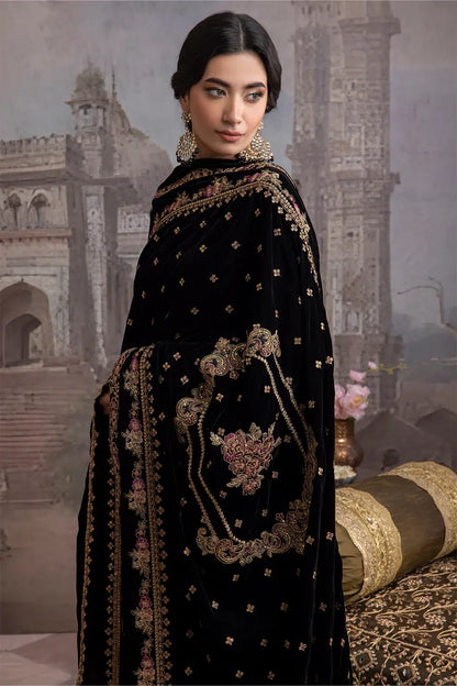 Iznik | Festive Velvet 23 | IV-28 LEILA