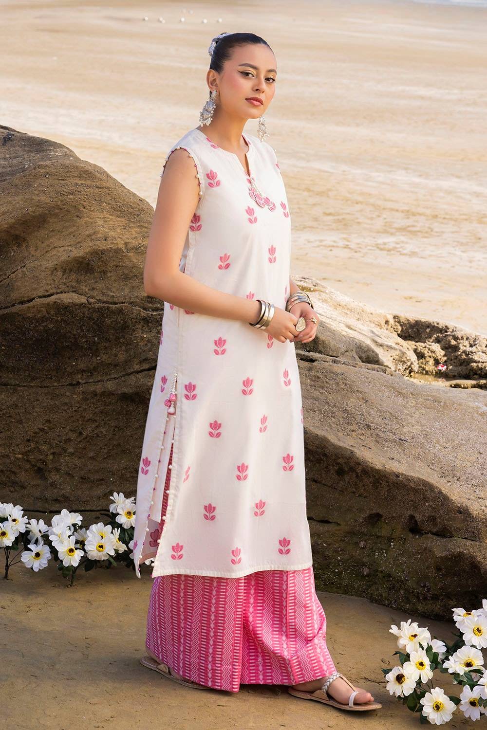 Gul Ahmed | Taara 25 | JT-42012 by Maria Faisal - Registered Vendor of : Gul Ahmed - type : Ladies Clothes - 100% original wedding dresses