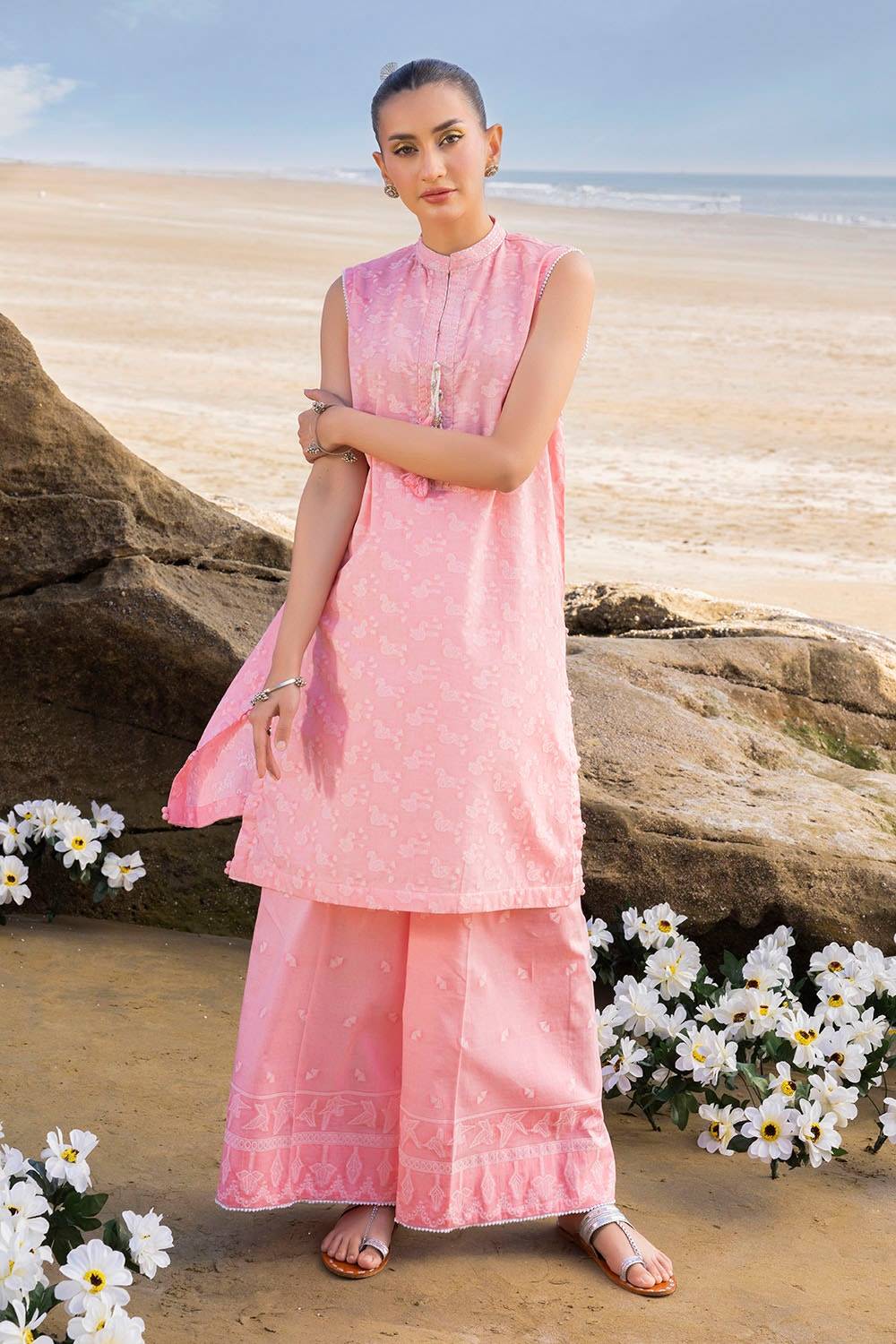 Gul Ahmed | Taara 25 | T-42013 by Maria Faisal - Registered Vendor of : Gul Ahmed - type : - 100% original wedding dresses