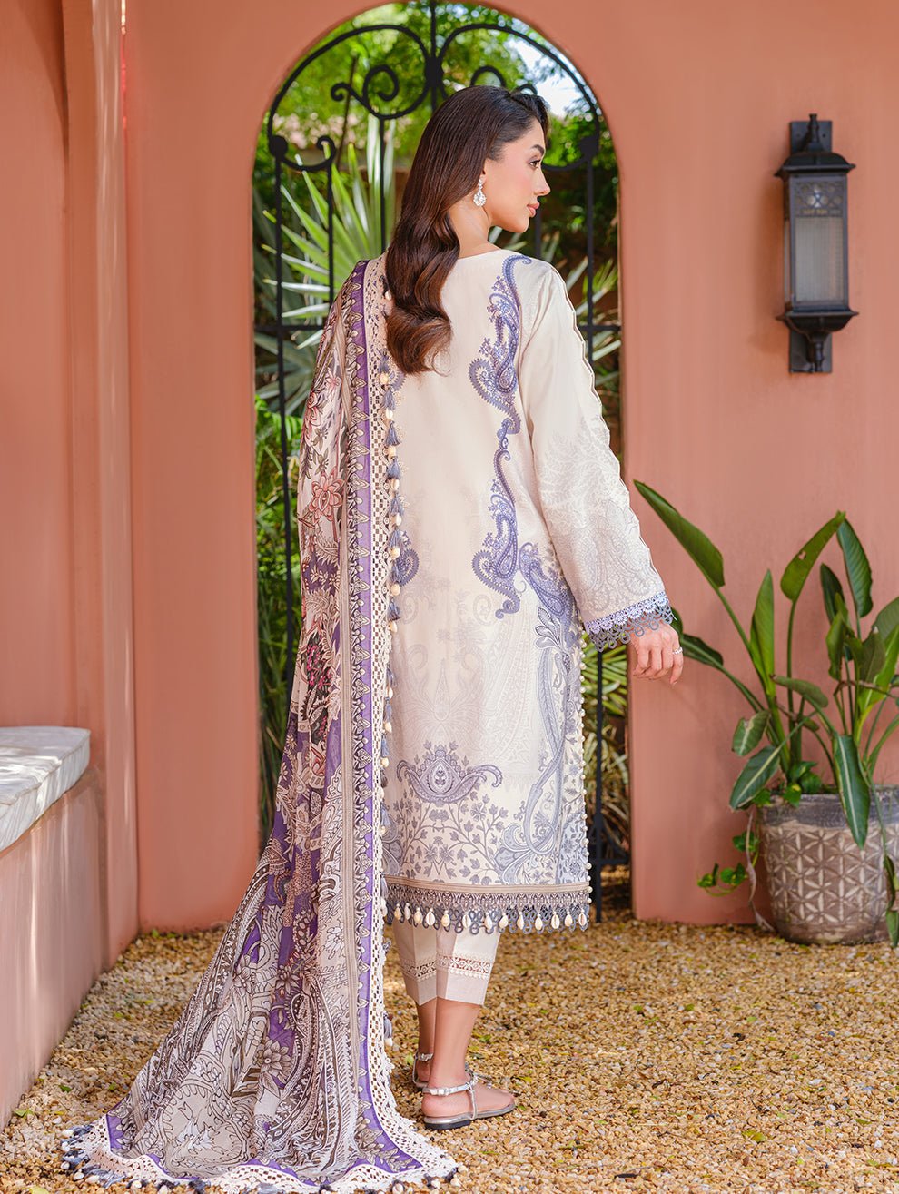 Jade | Cambric 25 | URBANE EMBROIDERED CAMBRIC 25 IV - is Ivory dress from Jade - Ladies Clothes - Maria Faisal