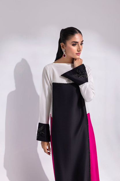 Amani | Aira Festive Wear | LYRA Floor-Length Color Block Kaftan in Raw Silk - Ladies Clothes - Maria Faisal